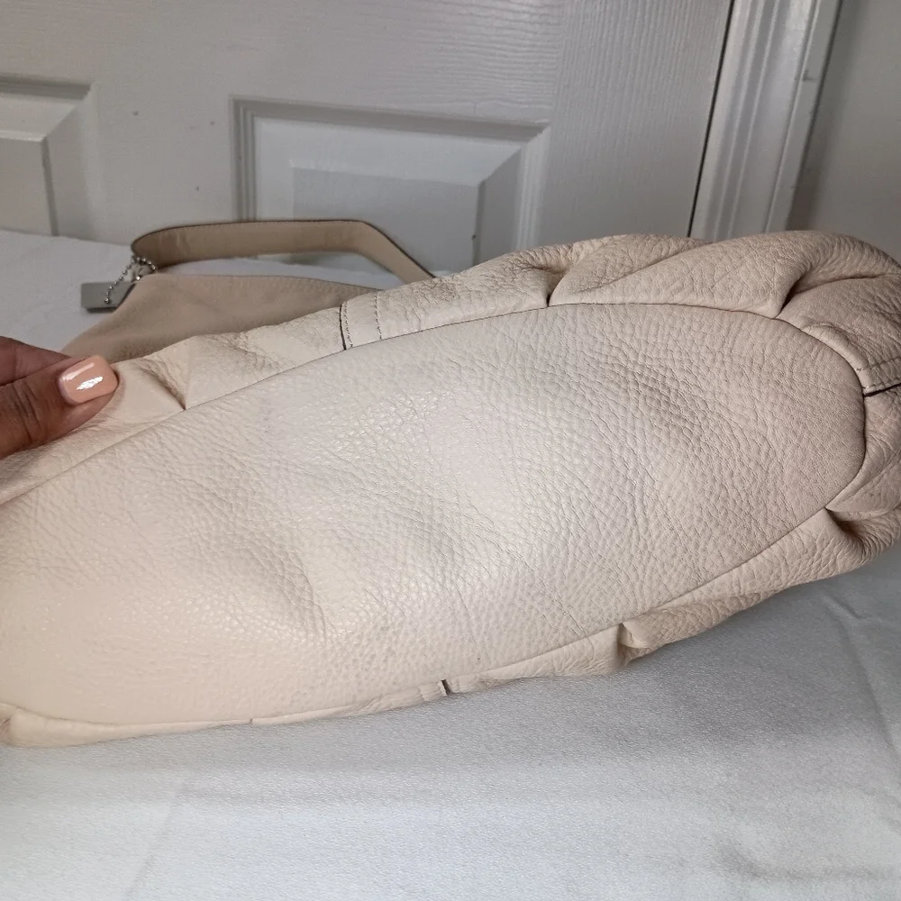 Ralph Lauren Governors Lodge Hobo Ivory Shoulder Bag